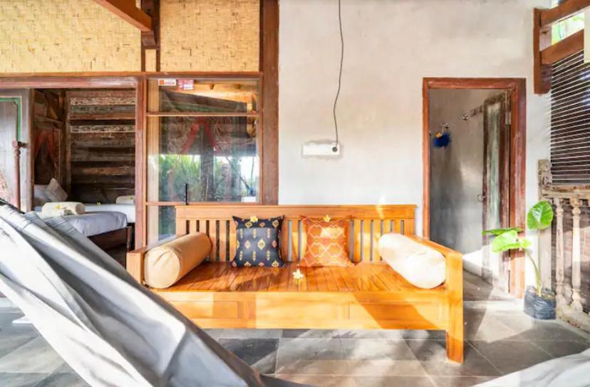 Отель Al-Shifa Healing House Lombok Гили-Эйр Экстерьер фото
