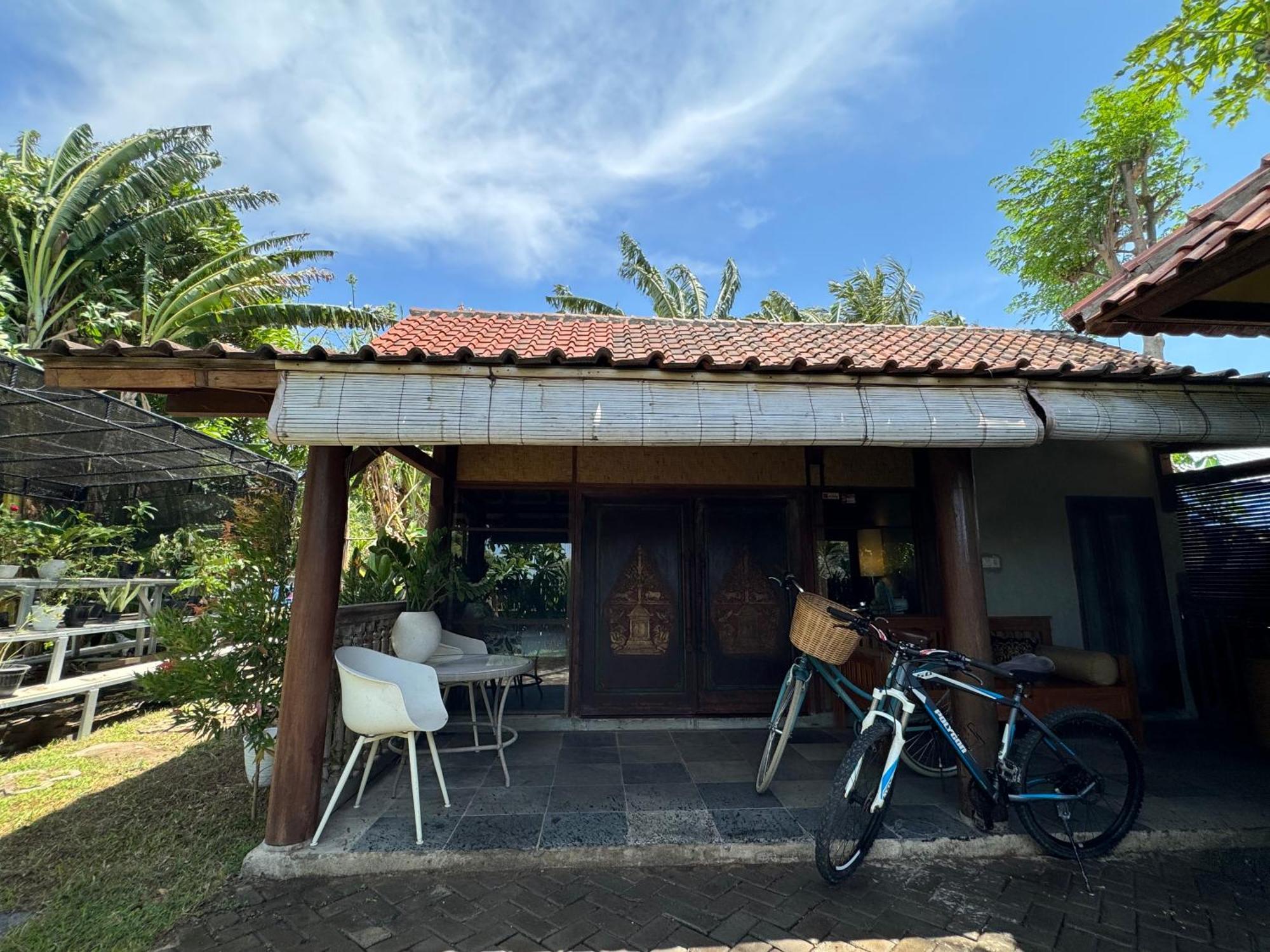 Отель Al-Shifa Healing House Lombok Гили-Эйр Экстерьер фото
