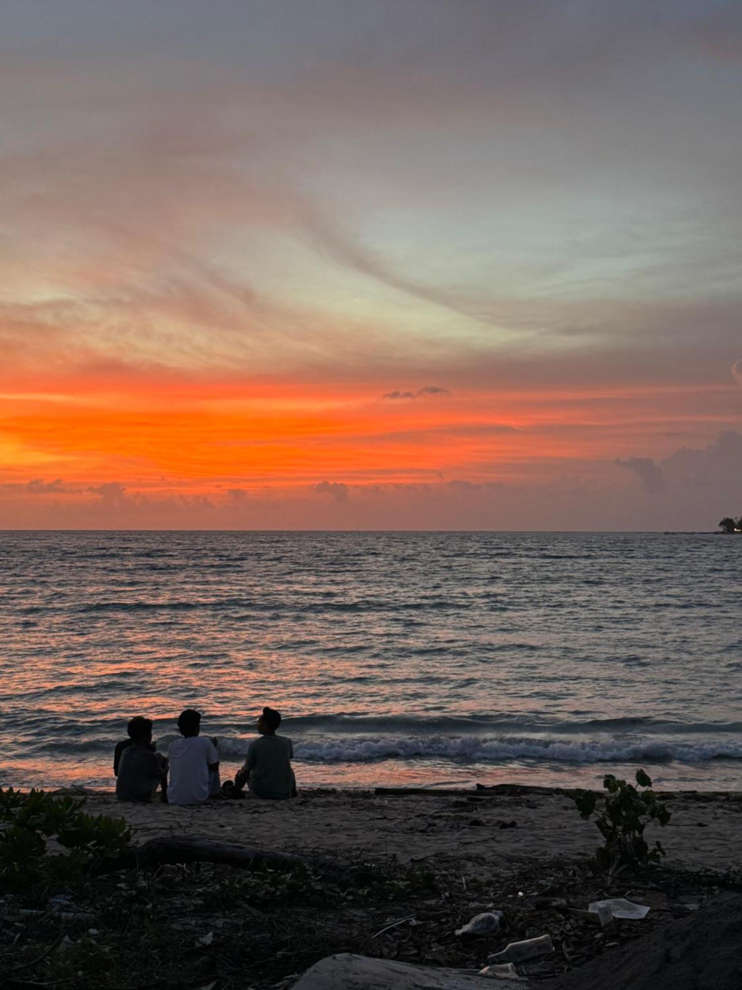 Отель Al-Shifa Healing House Lombok Гили-Эйр Экстерьер фото